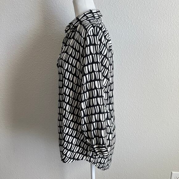 Rock Flower Paper 3/4 Sleeve V-neck Tunic Top Women's S Relaxed All Over Print - Picture 3 of 7